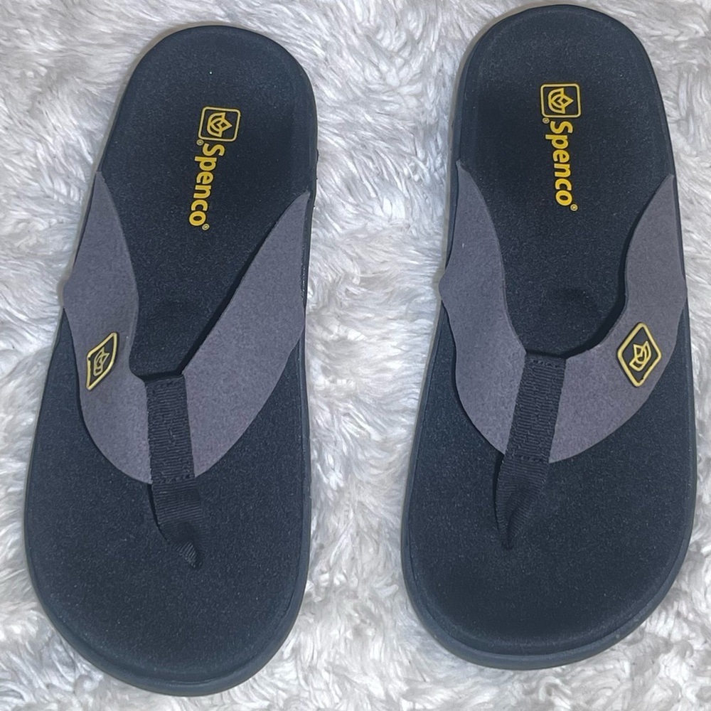 Spenco Black and Gray women’s pure Flip Flops size 8